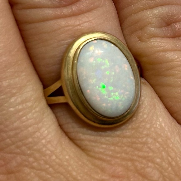 Vintage 14k gold & Opal ring - Picture 2 of 4